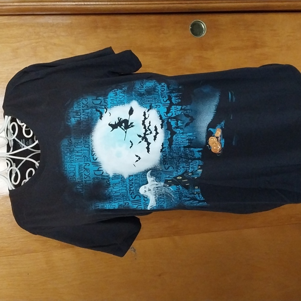 Celebrate halloween T-shirt